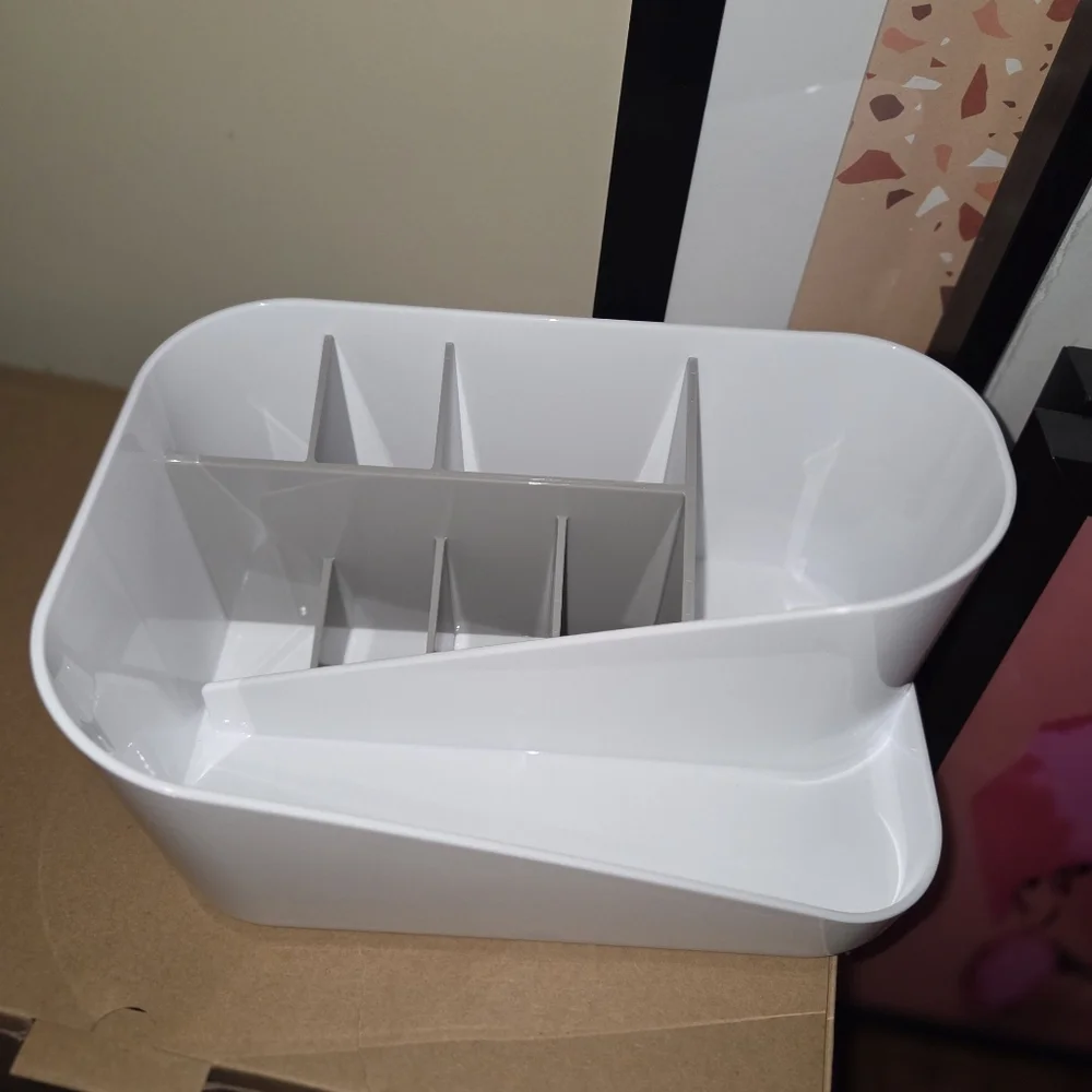 Umbra White Organizer
